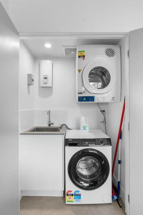 The Eton - Brand New Nundah Modern 1 Bedroom Apt With Parking, Netflix بريزبين 0*,  أستراليا